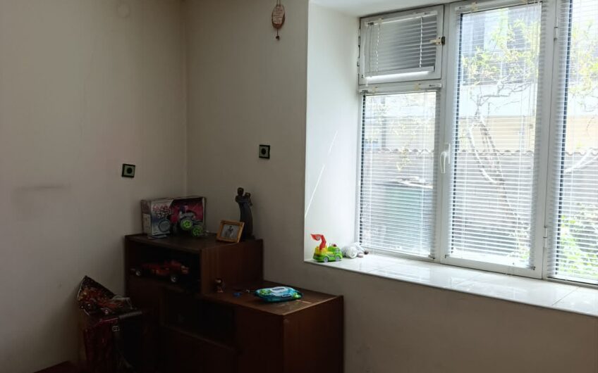 Етаж от къща в град Карлово