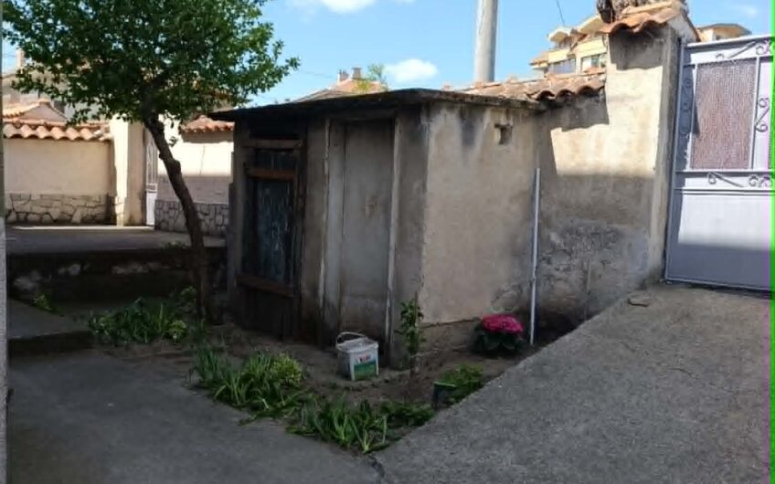 Етаж от къща в град Карлово